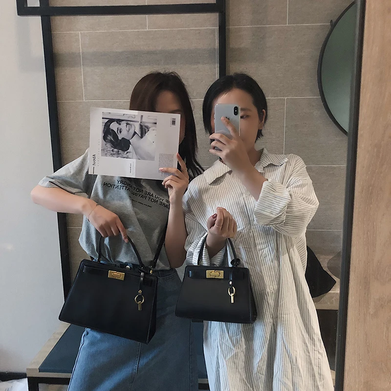 

Brand Leather Handbag Women Vintage Solid Clutch PU Leather Bags Females Designer Fashion Crossbody Bag Tote Handbags Flap Bags