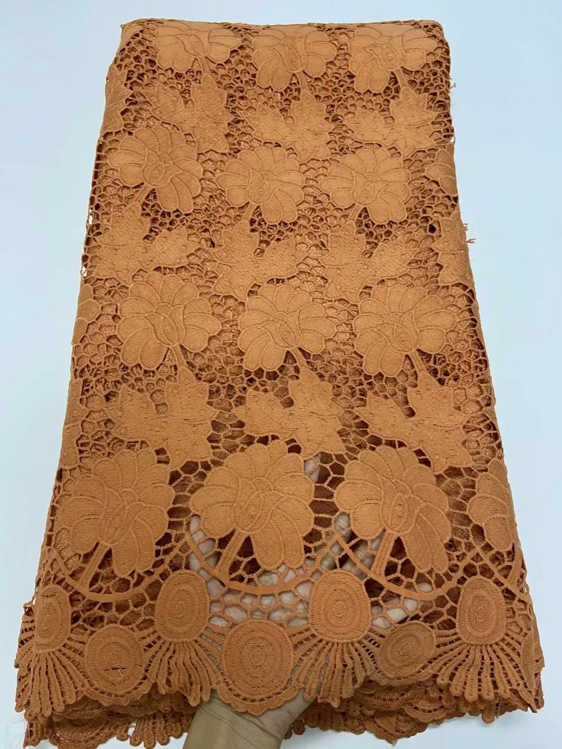 

Pure white African Cord Lace Fabric 2020 High Quality Milk Silk Water Soluble Lace Fabric Nigeria Guipure Lace Fabric For Derss