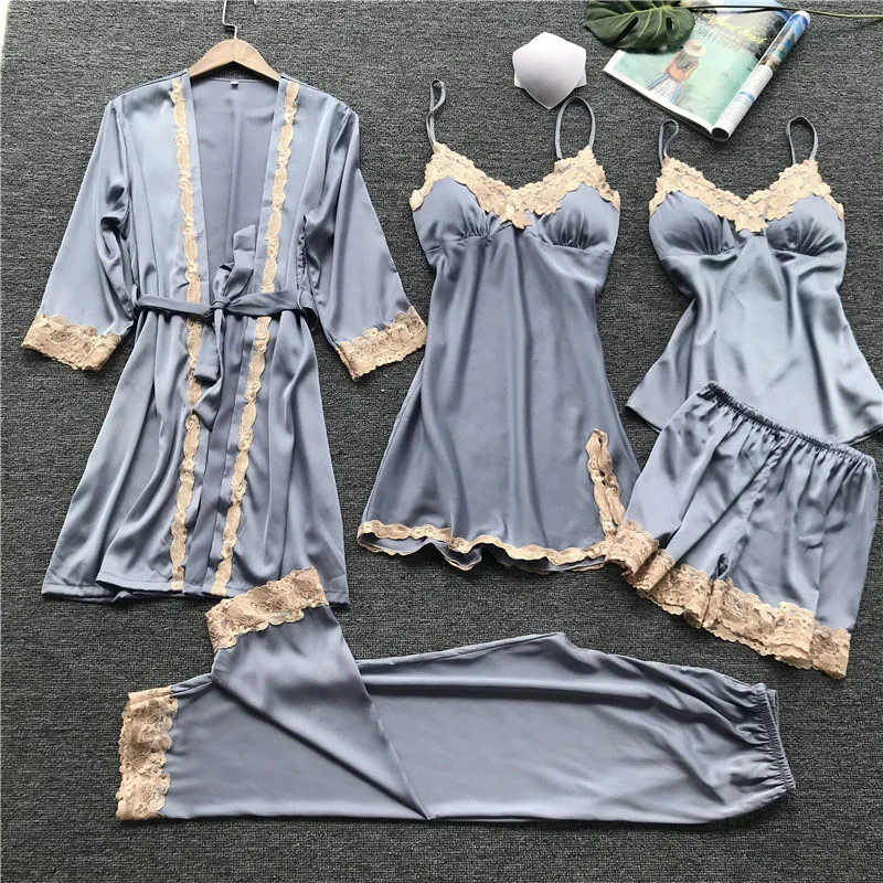 

Пижама женская атласная, из 5 предметов, на бретелях-спагетти