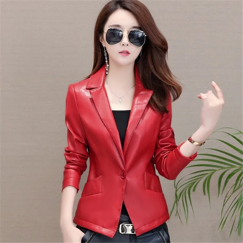 Куртка женская короткая из искусственной кожи черная куртка-бомбер в стиле панк