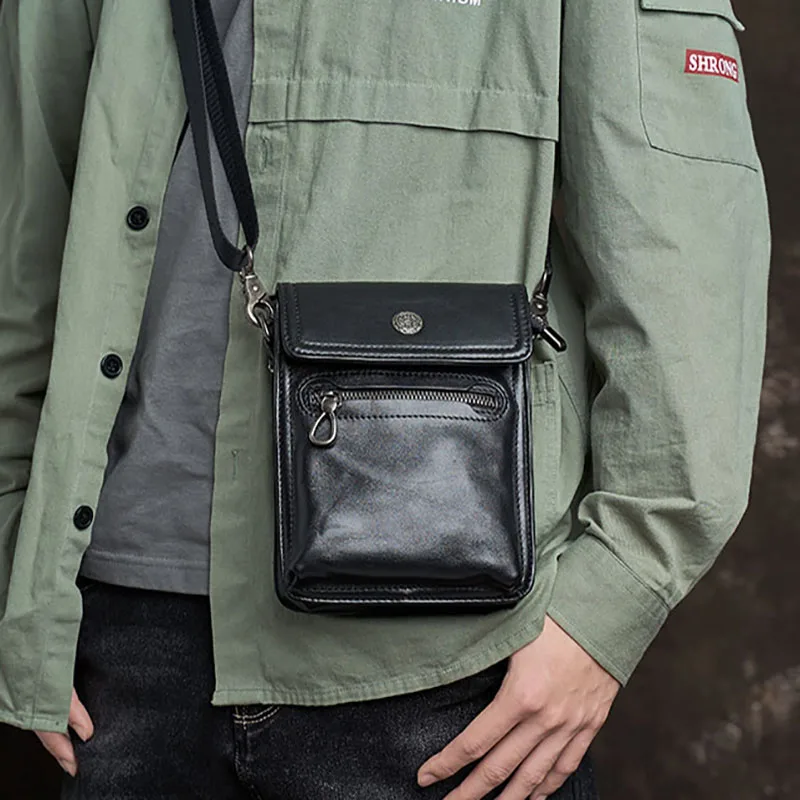 AETOO Leather shoulder bag, men's casual retro messenger bag, first layer cowhide messenger bag