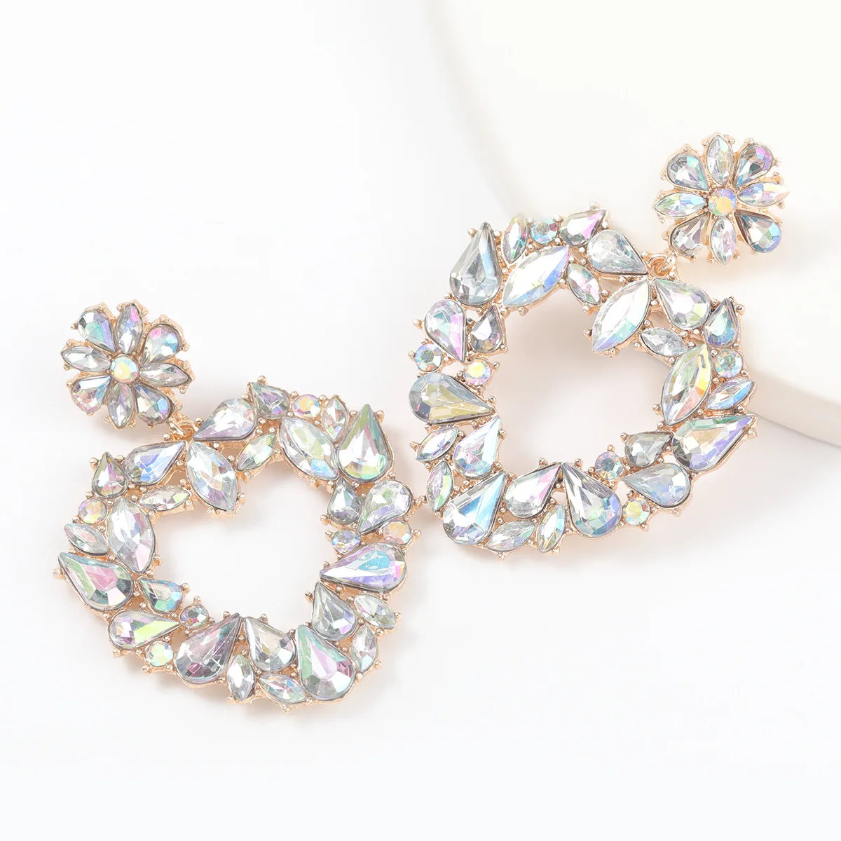 

Statement Crystal Heart Earrings Alloy Rhinstones Charms Pendant Drop Earrings For Women Lady Female Party Wedding Jewlery Gifts