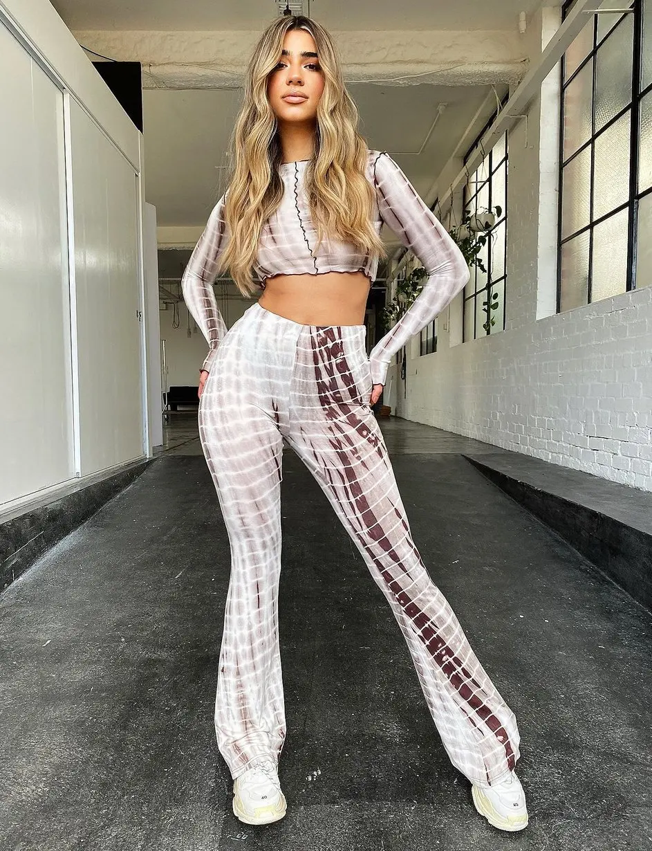 

UVRCOS 2021New Spring AndSummer Women's Suit Fashion Tie-dye long-sleeved Cropped Bell Bottoms Slim Slimming Sexy Two-piece Suit