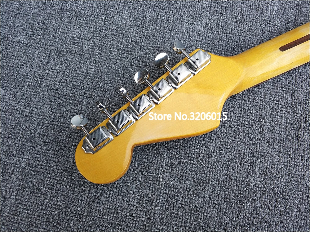 

relic ST electric guitar,Rosewood fretboard,Light blue body,1humbucker(bridge),2single coils pickups,Real picture!