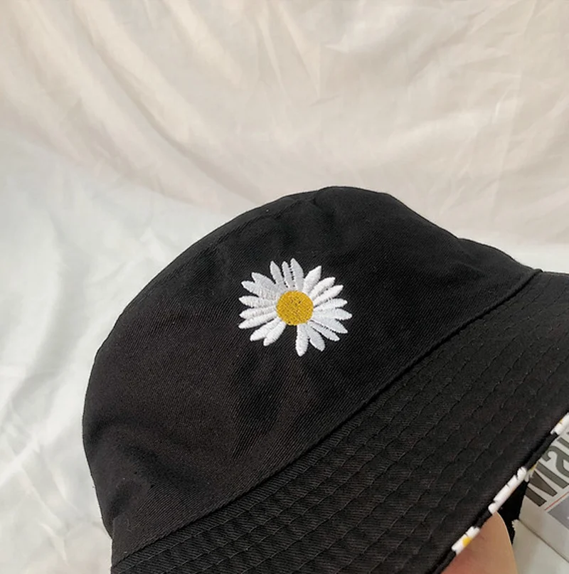 

Embroidery Daisies Bucket Hat Women Cotton Double-sided Outdoor Travel Sunscreen Sun Cap Hats for Lady