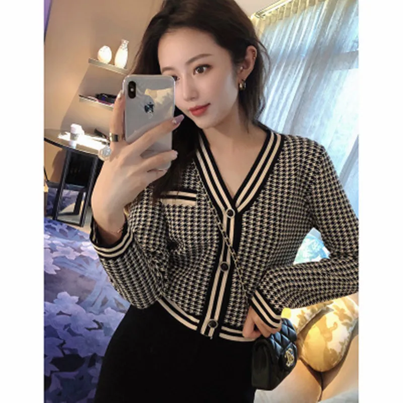 Женский трикотажный комплект из двух предметов винтажный клетчатый кардиган с V