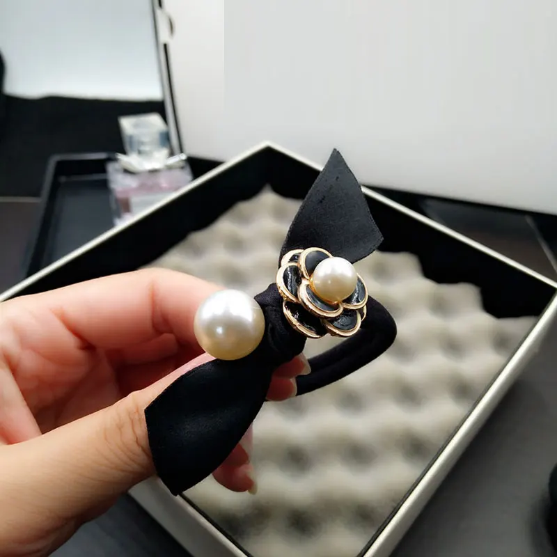 Камелии от Black Pearl волосы цветы бусины повязка для волос &quotконский хвост&quot