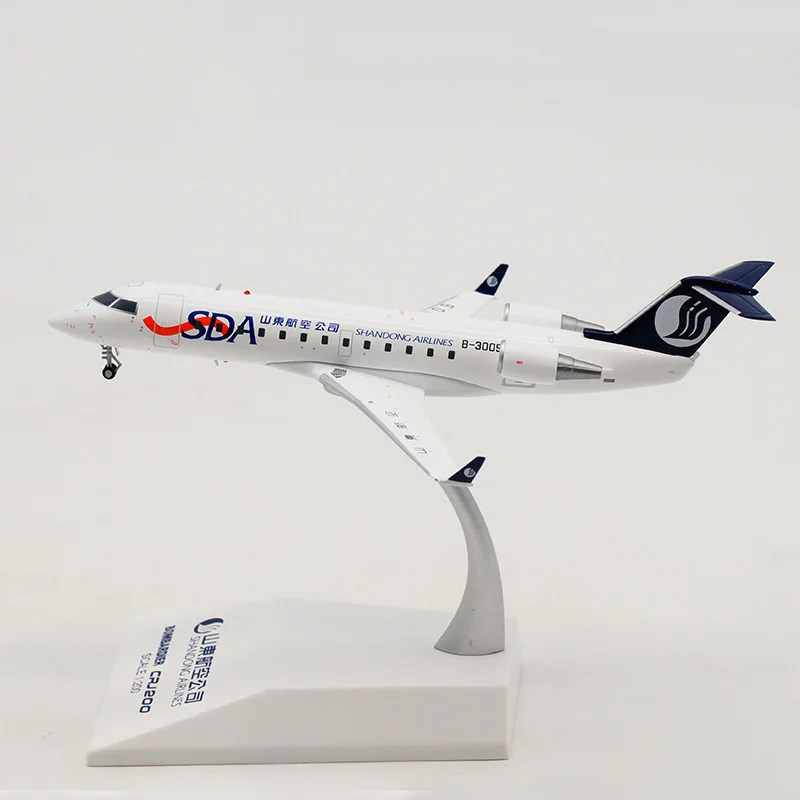 

Diecast 1:200 Scale Shandong Airlines CRJ-200ER B-3009 Alloy Airplane Model Collection Souvenir Ornaments Display
