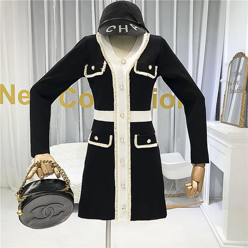 Женское трикотажное платье ALPHALMODA французское с V-образным вырезом и длинными