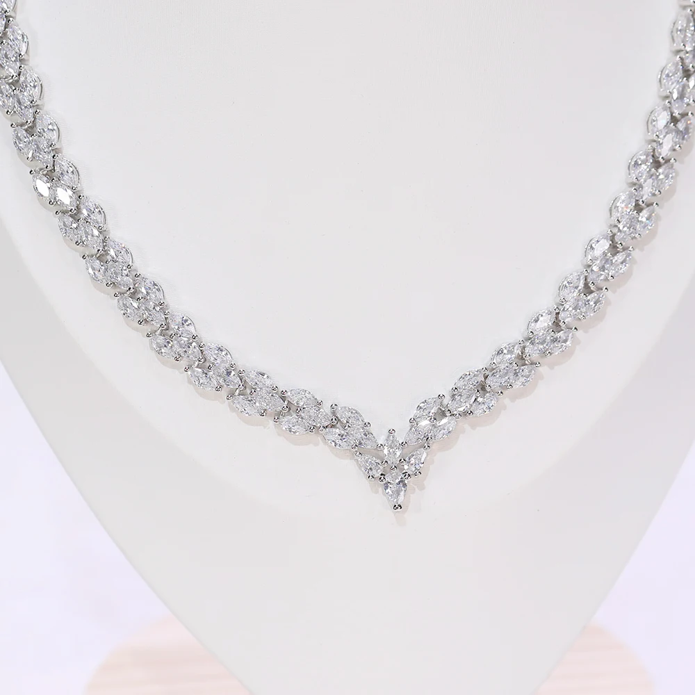 Элегантный Комплект украшений из ожерелья и серег с кубическим цирконием