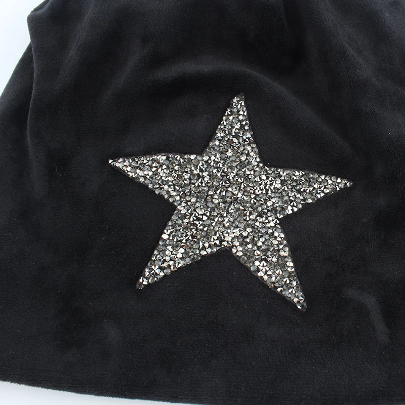 Новая мода бархатные Skullies Beanies Зимние шапки для женщин Звездный дизайн громоздкая шапочка женские шапки