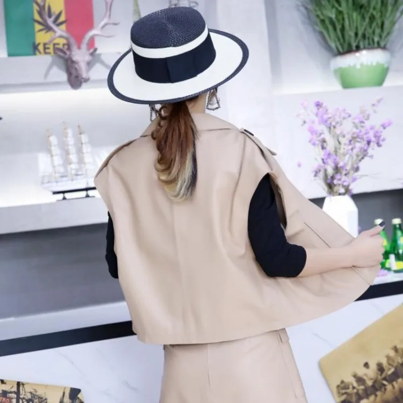 

Streetwear Red Genuine Leather Waistcoat Women Zipper Motorcycle Bikers Vest Punk Style Loose Fit Sheepskin Sleeveless Jackets