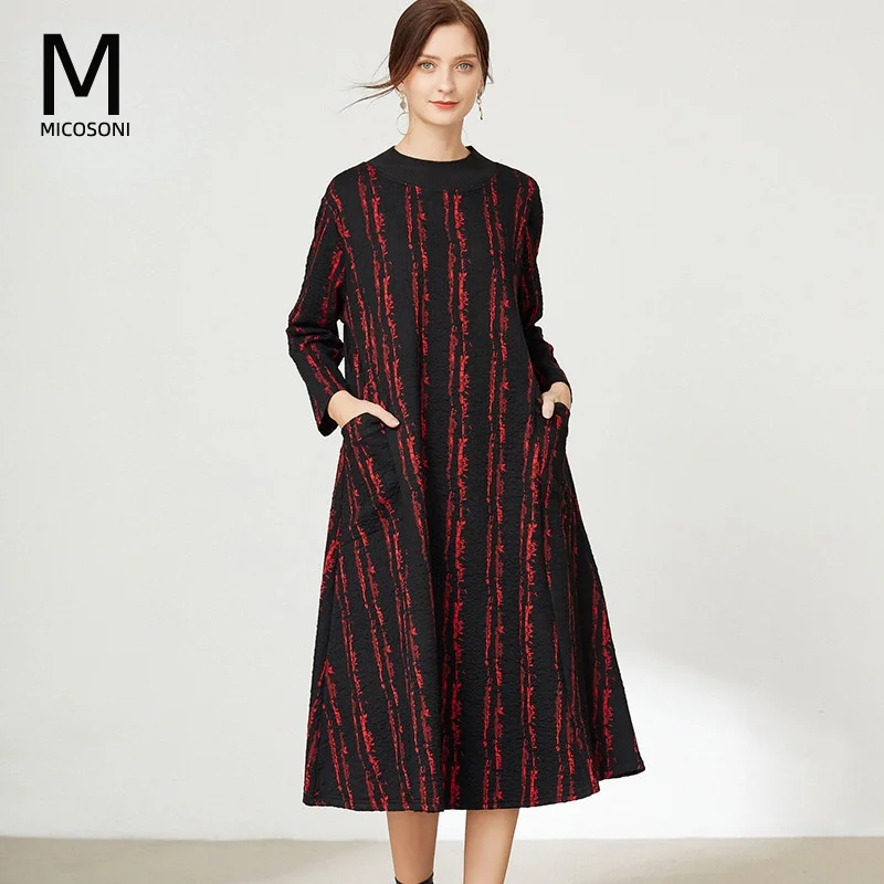 2022 Spring Vertical Stripes Loose Bottoming Women's Long Sleeve O- Neck A-Line Jacquard Fabric Dress with Pockets Plus Size