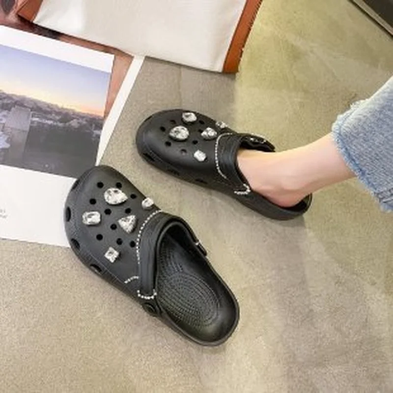 

2021 Beach Slippers Woman Platform Sandals Women Summer New Fashion Women's Sandals Metal Decoration Flip Flop Sandals