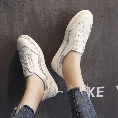 Маленькие белые туфли женская летняя обувь 2019 года дышащая на плоской подошве