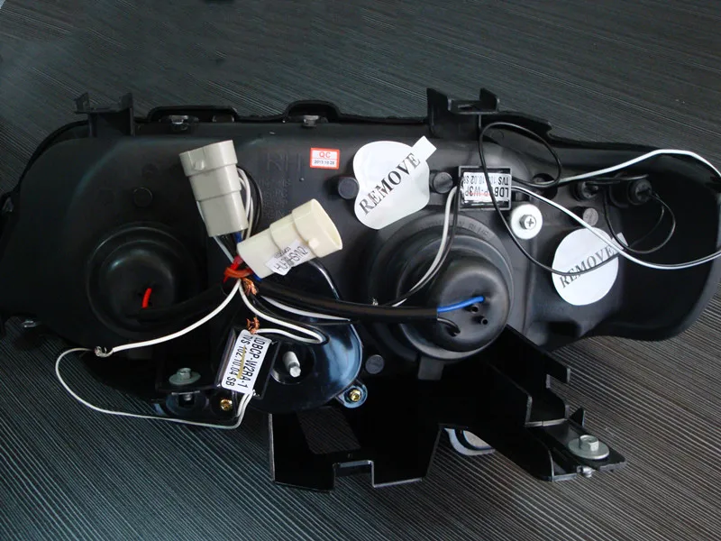 

Osmrk LED headlight assembly angel eye daytime running light with turn signal for BMW X5 E53 1999-2004