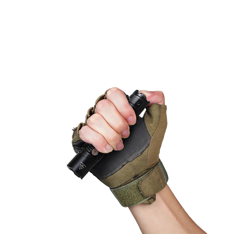 

PD36R USB-C Rechargeable 1600 Lumens Tactical LED Flashlight Torch+Battery