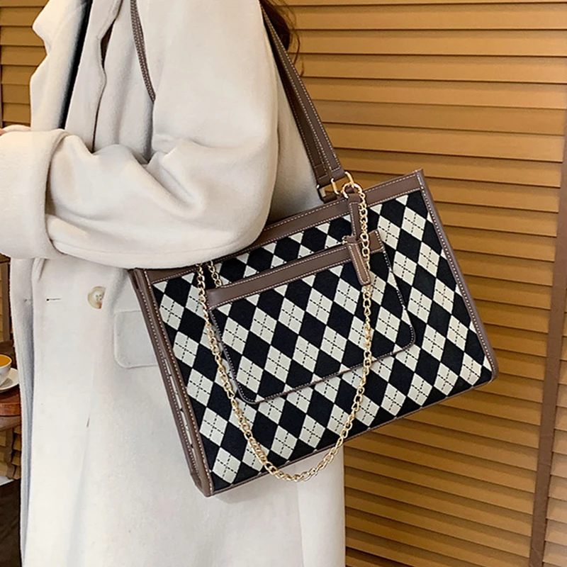 

Vintage Quilted Print Tote Bag Female 2022 New Large Capacity Underarm Bag Ladies Commuter Chain Bag Shoulder Bag