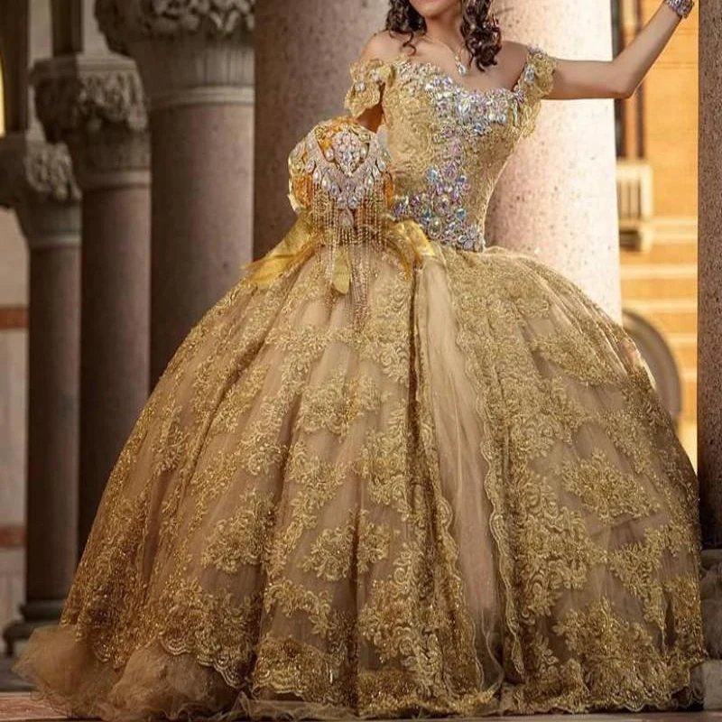 

Princess Gold Quinceanera Dress Off Shoulder Lace Applique Lace-up Sweet 16 Dress Crystal Pageant vestidos de quinceaÃ±era Gowns