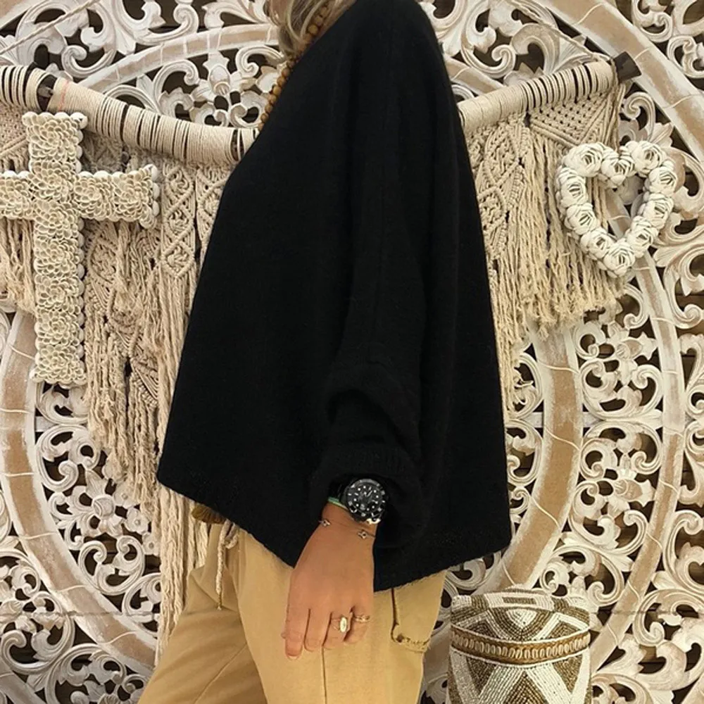 Женский свитер большого размера с глубоким v-образным вырезом и длинными