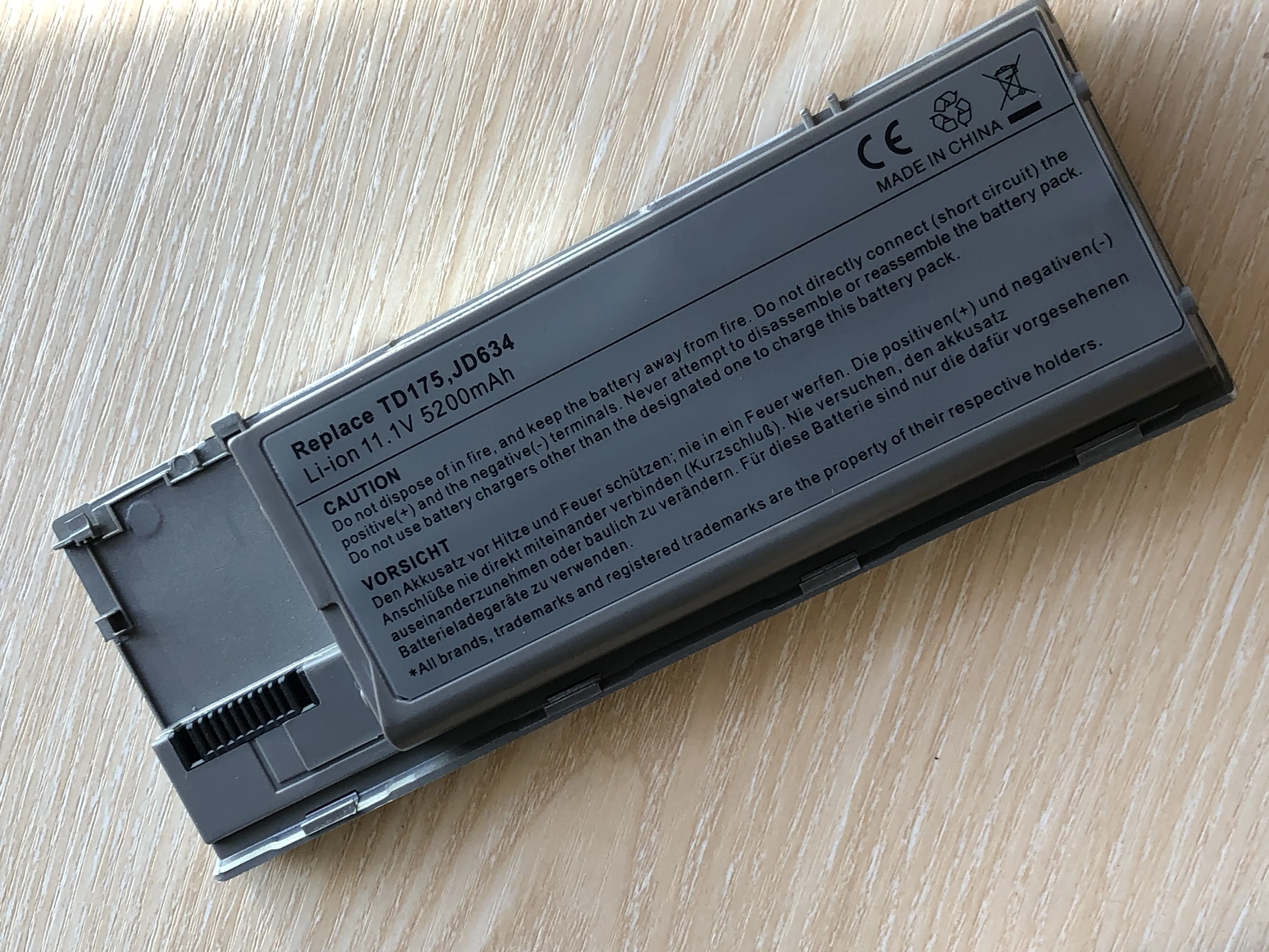 Аккумулятор для ноутбука Dell Latitude D620 D630 D631 M2300 KD491 KD492 KD494 KD495 NT379 PC764 PC765 PD685 RD300 TC030|battery