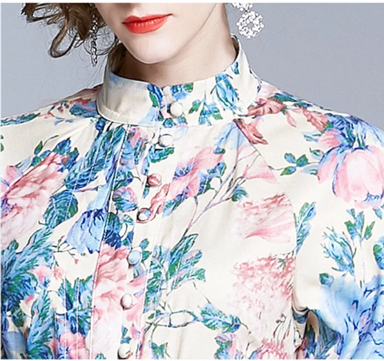 Подиумное женское вечернее платье с воротником стойкой длинным рукавом