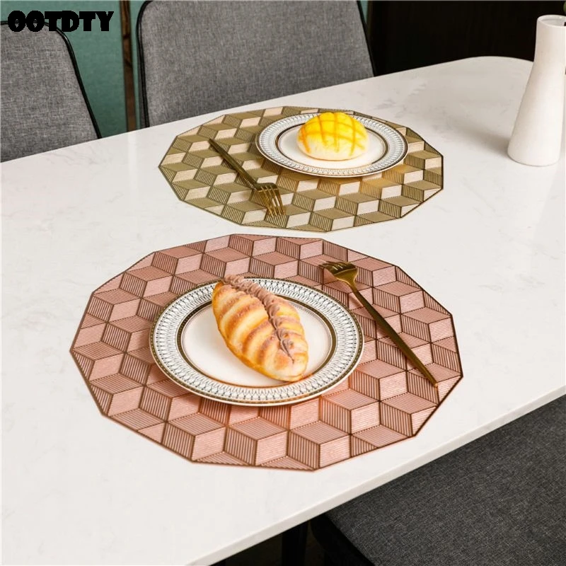 

Round Anti-slip PVC Placemat Heat Resistant Table Bowl Mat Hollow Insulation Coaster Pad for Home Dining Table Decorative Tools