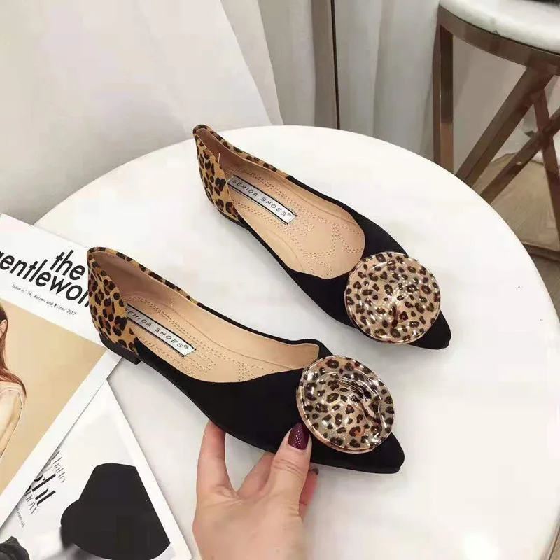 Женская обувь на плоской подошве балетки с острым носком женские ботинки-лоферы