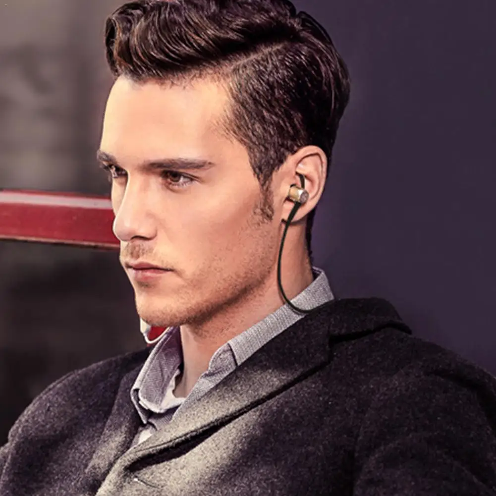 Модные стерео наушники в ухо плетеная Проводная гарнитура спортивные для бега