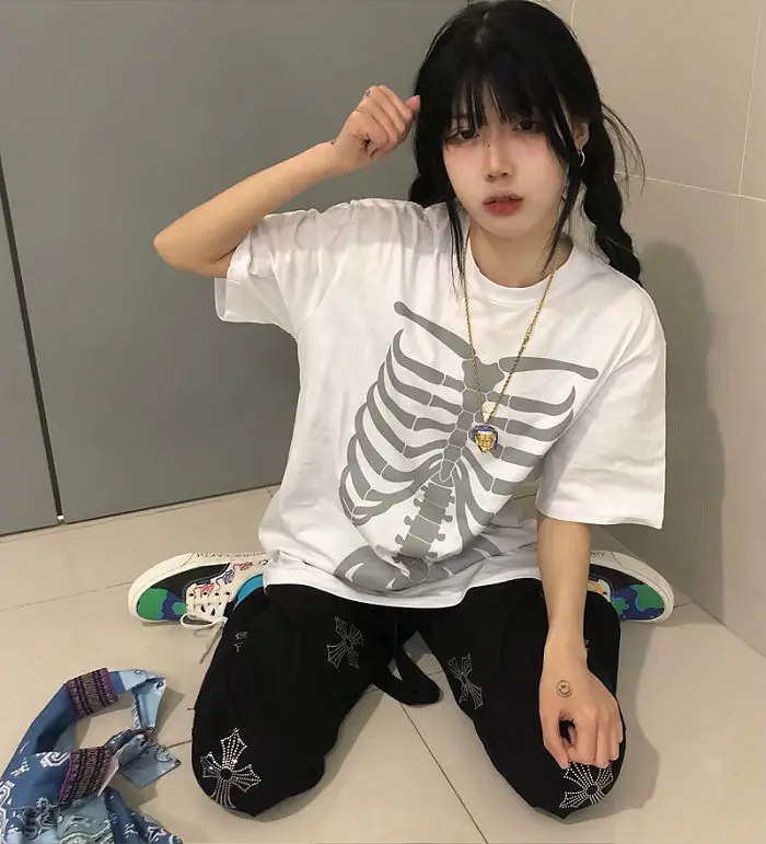 

Dark Skull Bones Heart and Lung Print Funny Skull T-shirt Ladies Punk Top Summer Short Sleeve Streetwear T-shirt Femme