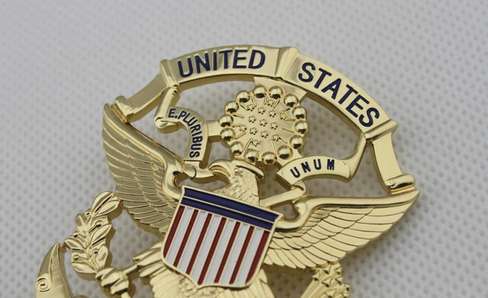Копия Фильма Prop Pin Badge классическая полиция парка США № 1116 E. Многобус UNUM