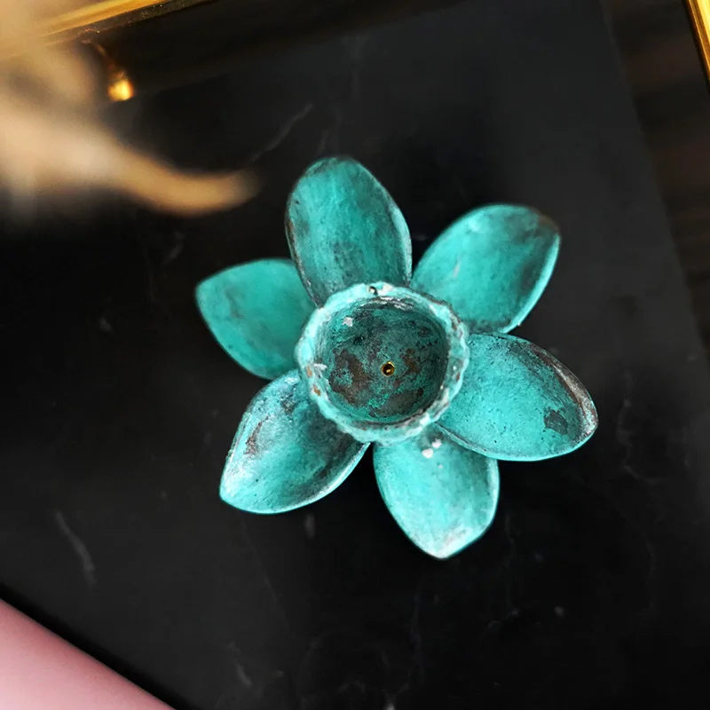 

Роскошный креативный винтажный золотистый свадебный подсвечник Lotus, украшение для обеденного стола, аксессуары для комнаты AH50CH