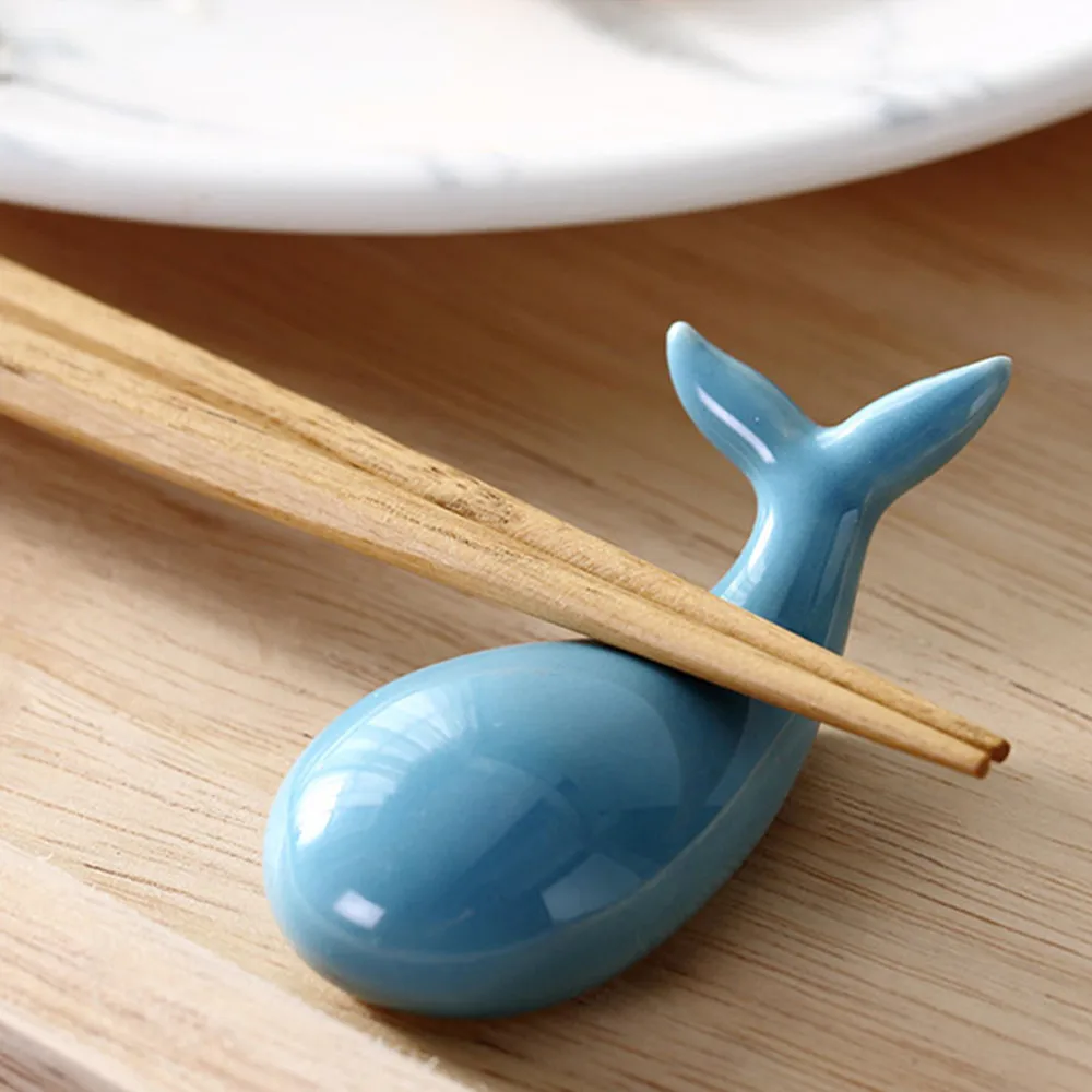

Lucky Whale Ceramic Chopsticks Holder Chopsticks Chinese Style Home Hotel Ceramics Cute Kitchen Tableware