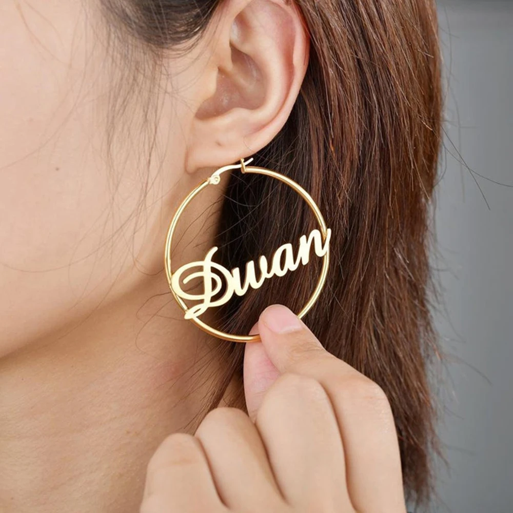 

Private Custom Round Earrings Personalized Stainless Steel Letter Ladies Name Hoop Earrings 30-50MM Diameter Fashion Jewelry