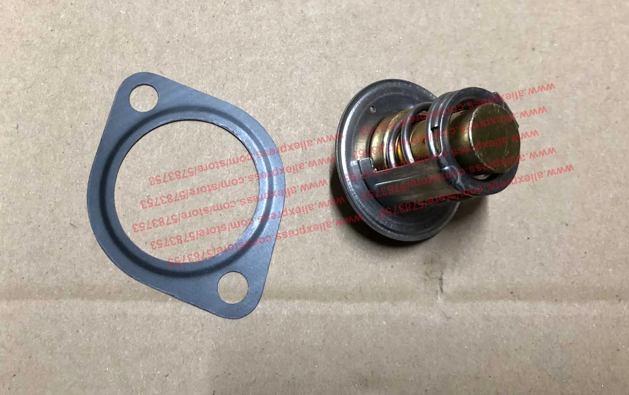 Термостат Kubota 15531-73014 запчасти для двигателей D662 / D850 D950 и т. д.