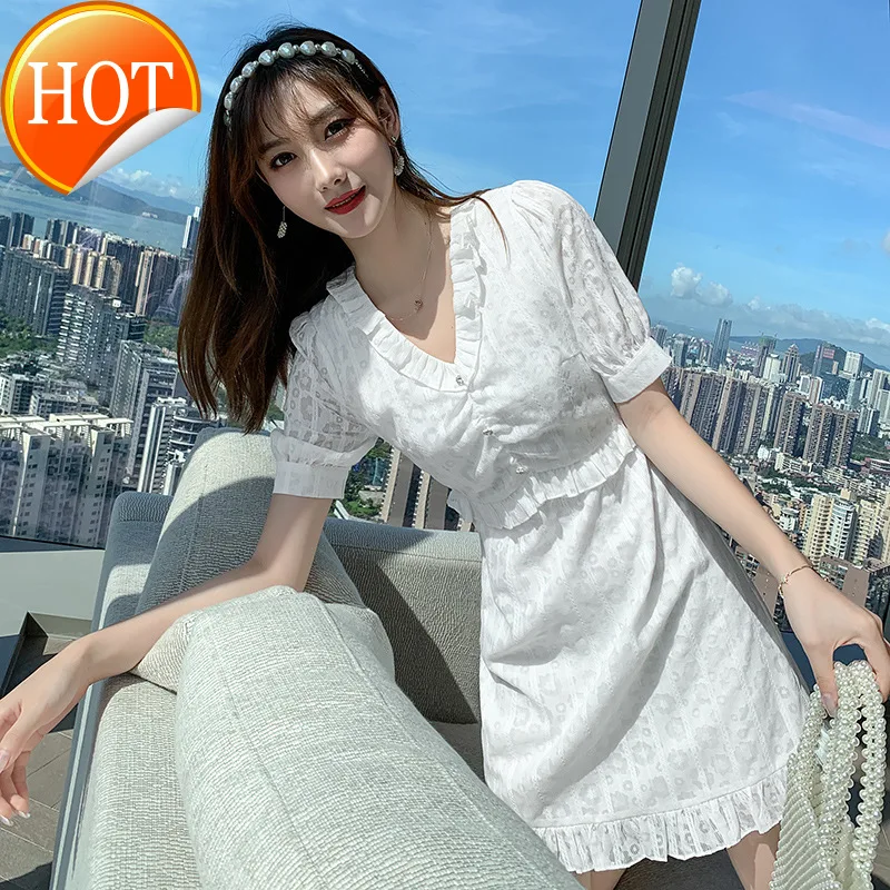 

Dress women's summer 2021 new French small fresh sweet first love careful machine V-neck white super fairy skirt