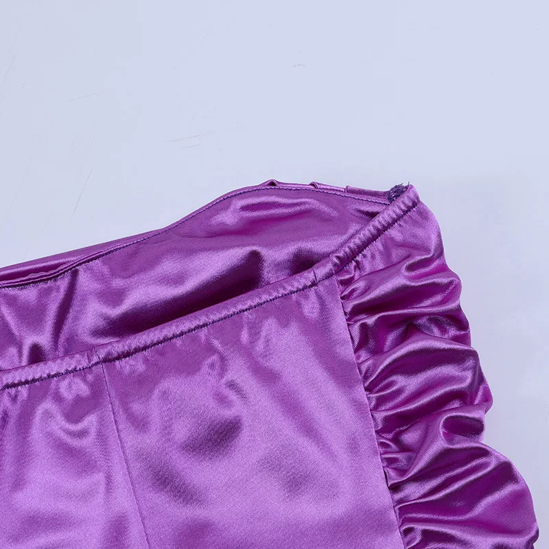 Женское вечернее платье праздничное цвета шампанского с воротником-хомутом и