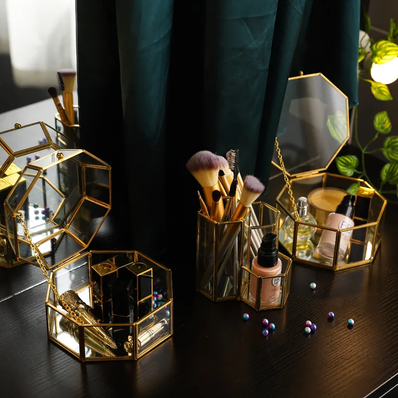 Прозрачная стеклянная шкатулка для украшений с геометрическим рисунком