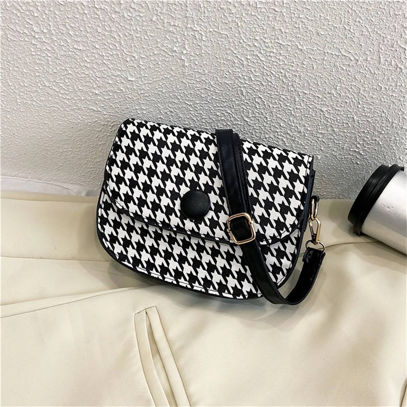 

Маленькая квадратная сумка в полоску зебры, модные дамские сумочки на одно плечо, повседневные хозяйственные миниатюрные сумки через плечо...