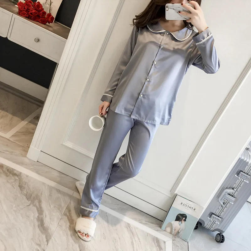 Пижама женская розовая на пуговицах из искусственного шелка с длинным рукавом 2