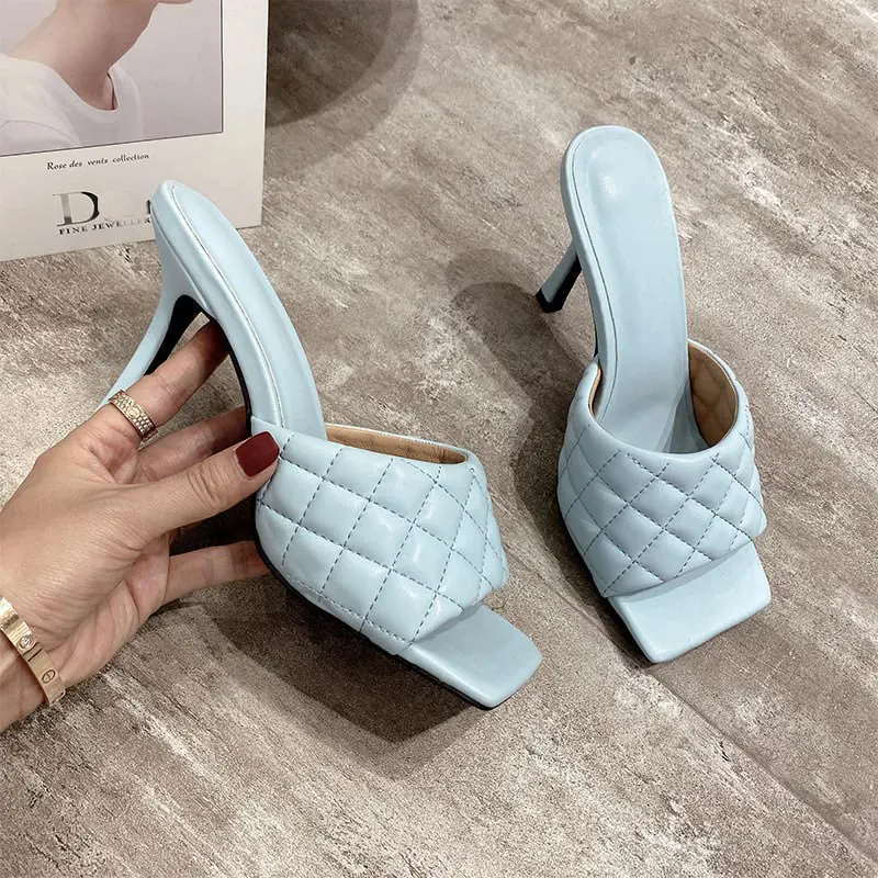 2020 г. летние женские шлепанцы на квадратном каблуке без застежки высоком тонком