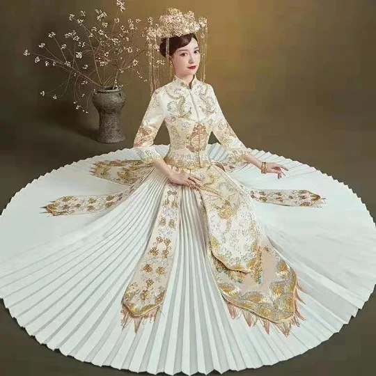 

3 Colors Bride Wedding Dress Chinese Style Marriage Set Embroidery Cheongsam Chinese Women Costume Exquisite Toast Clothing