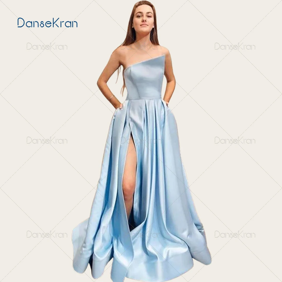 

Выпускные платья без бретелек с карманами Вечерние платья А-силуэта с разрезом по бокам Атласные вечерние платья на молнии сзади