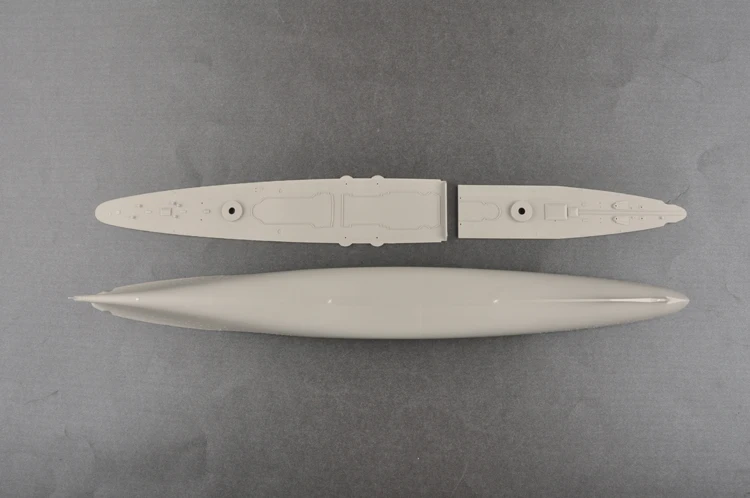 Trumpeter 05348 масштаб 1/350 итальянский тяжелый крейсер военный корабль в сборе