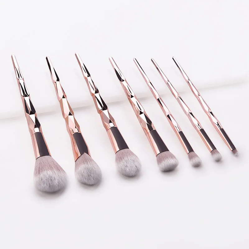 Fashion 7pcs Gold Unicorn Makeup Brush Set Diamond Foundation Blending Power Eyeshadow Brush Cosmetic Beauty Make Up Tool Kit