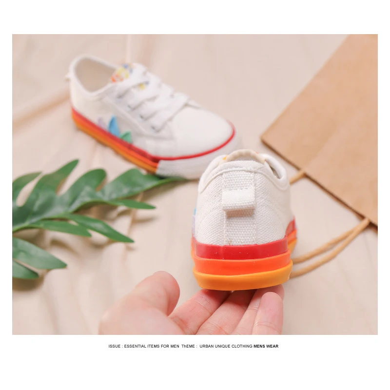 Модные детские туфли для девочек розовые синие радужные парусиновые