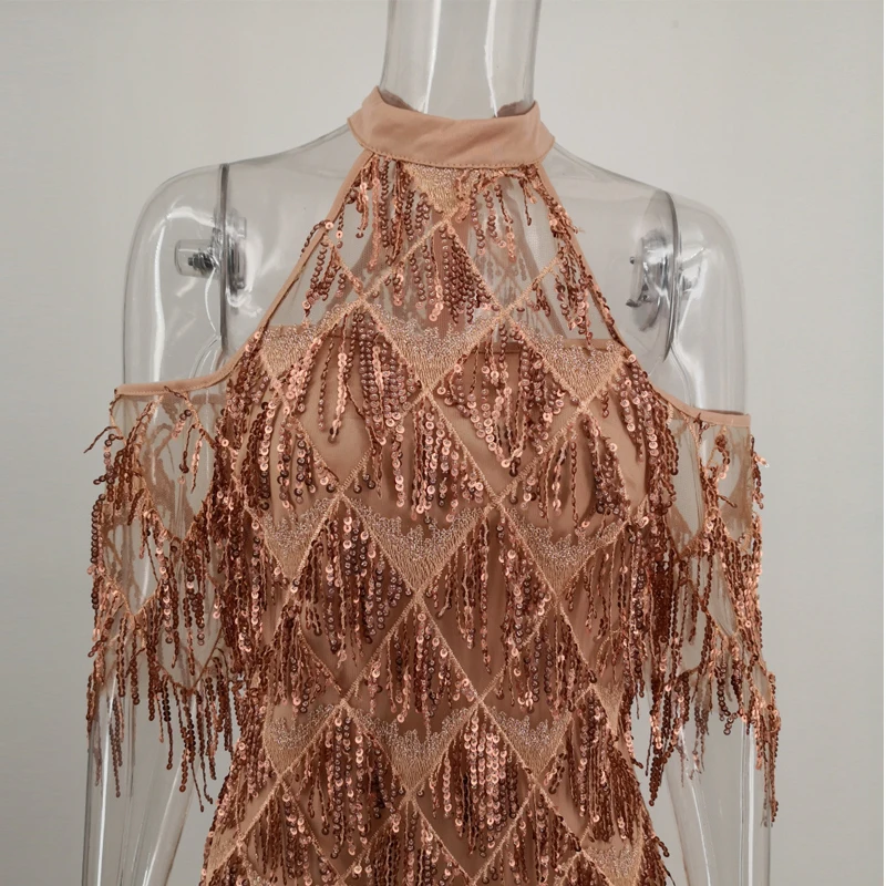 Сексуальное платье с открытыми плечами расшитое блестками женское элегантное до