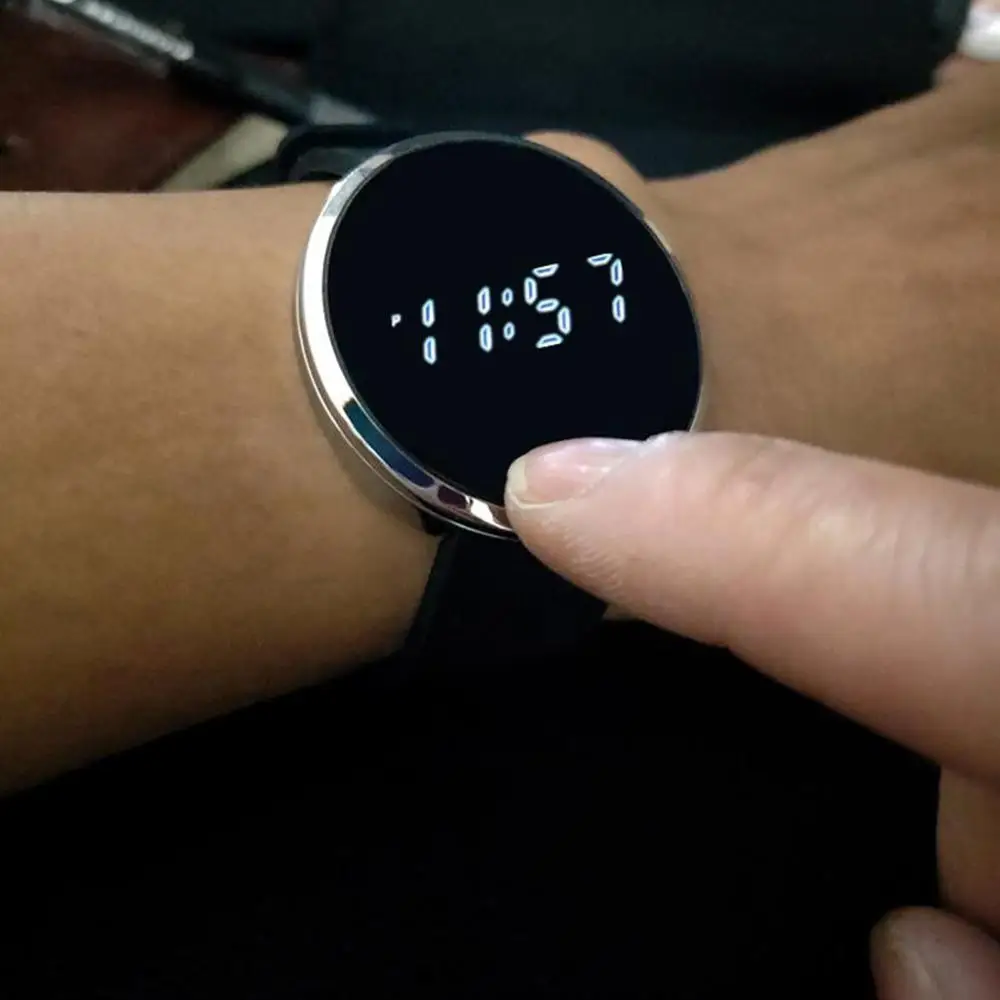 Unisex простые повседневные LED электронные часы на сенсорном экране из сплава для мужчин и женщин, подарок на день рождения и День святого Валентина.