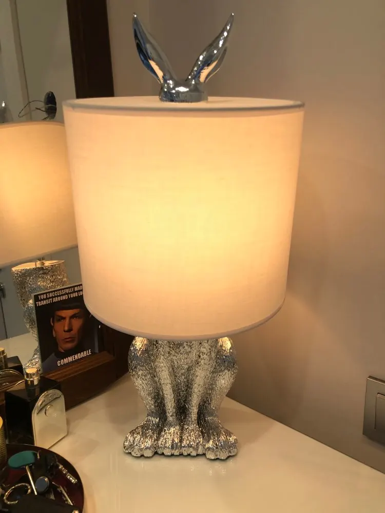 Современные настольные лампы смола в виде кролика маске светильники стиле ретро