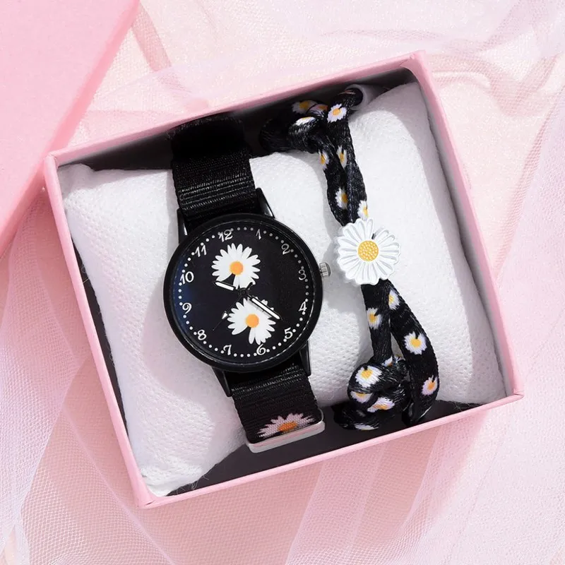 

2021 Hot Sale Women's Daisy Flowers Nylon Band Watches Ladies Casual Round Analog Quartz Wristwatches Women Watches Clock
